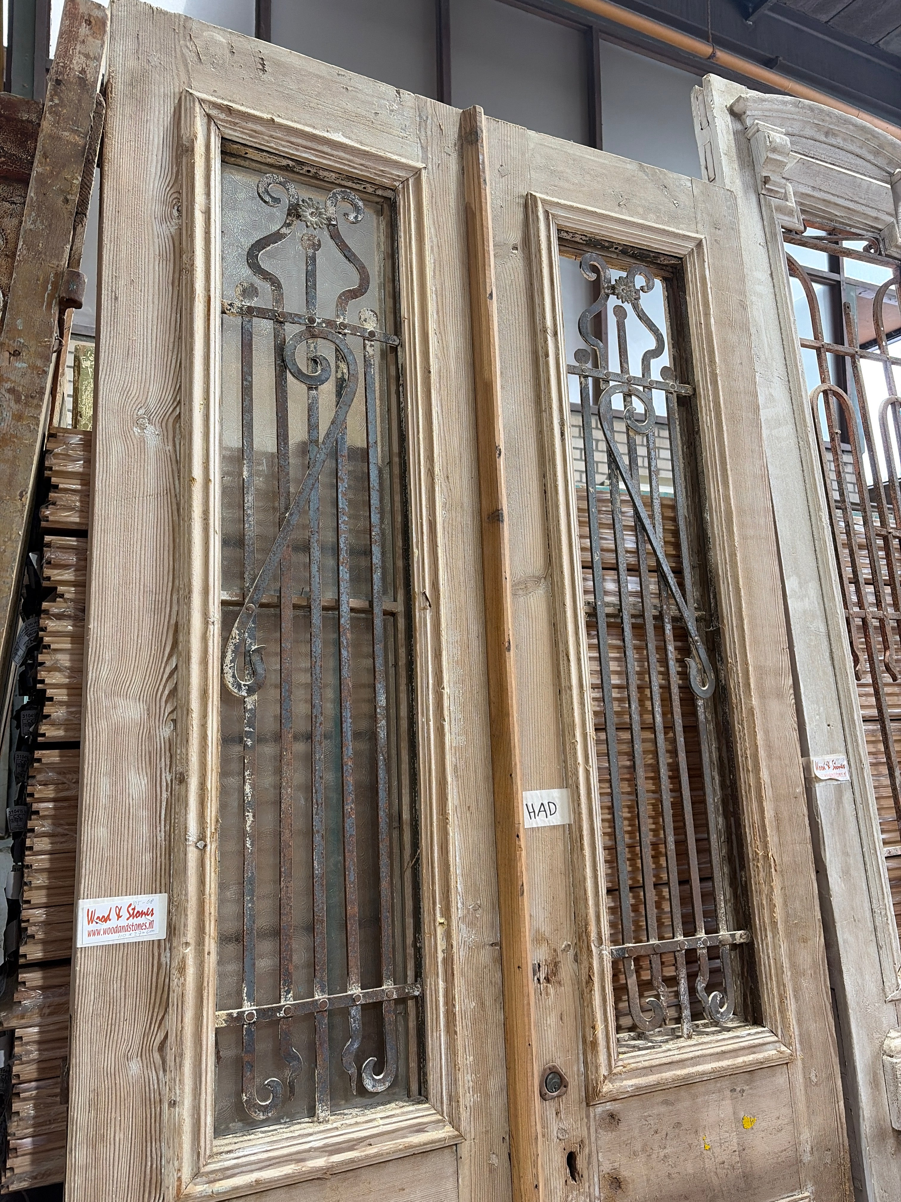 Antique Wooden Door with Cast Iron – Historic Entrance, 110x270cm