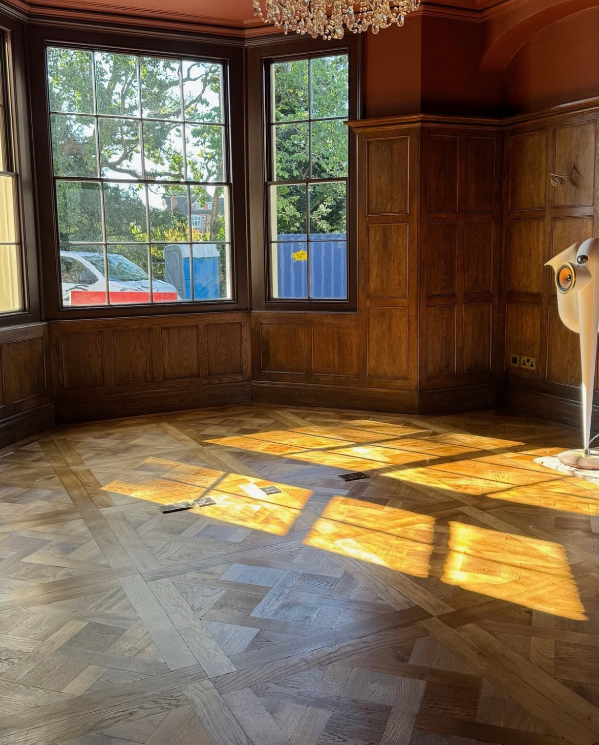 Versailles Oak Flooring – Pre-Oiled Engineered Panels, Ready to Install