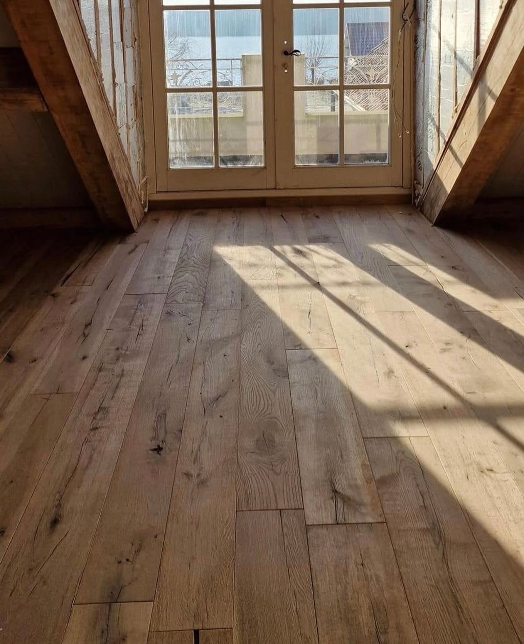 Antique reclaimed oak flooring engineered wood 