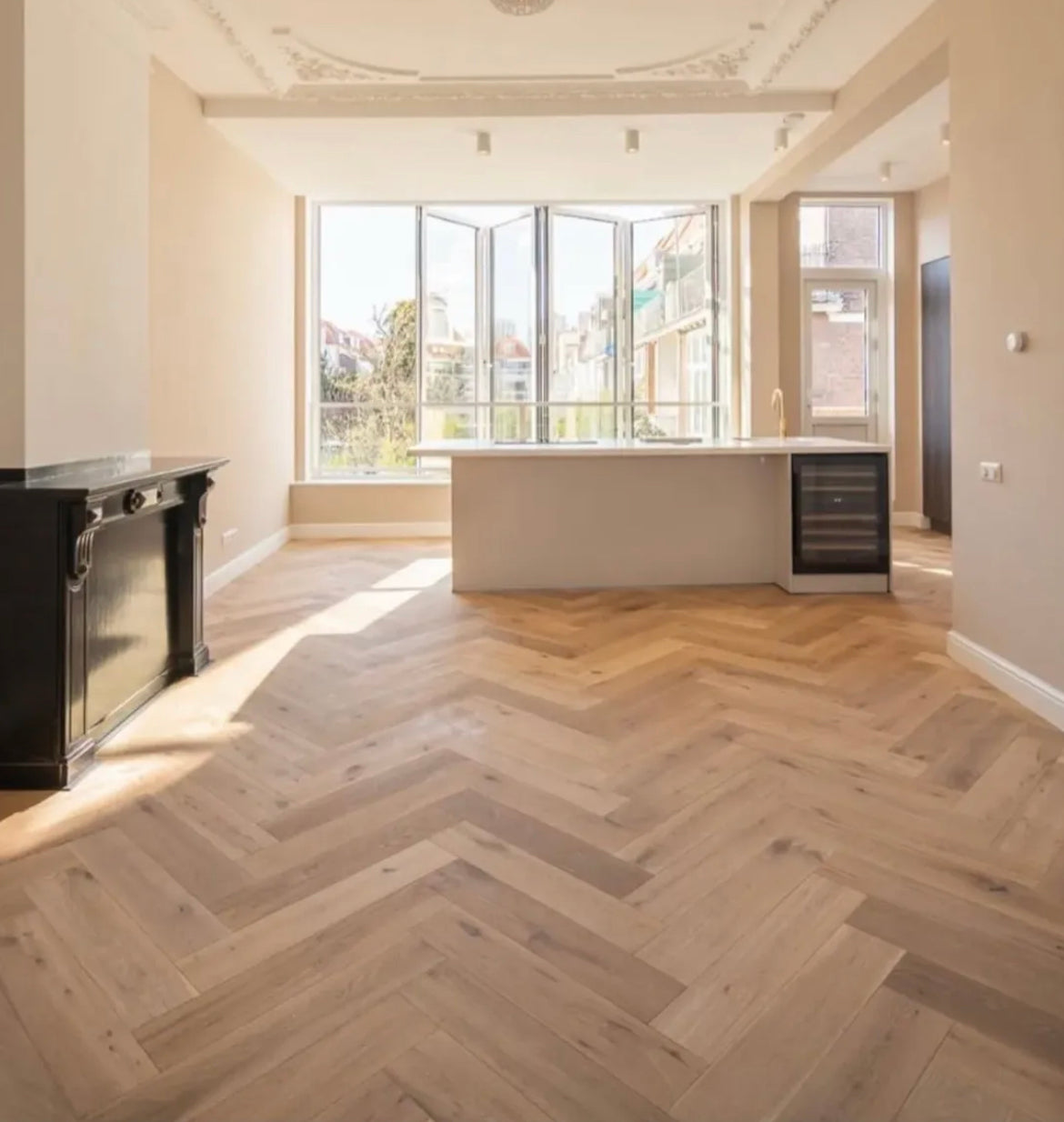Wide Oak Herringbone Flooring – Ready-to-Install Pre-Oiled European Oak